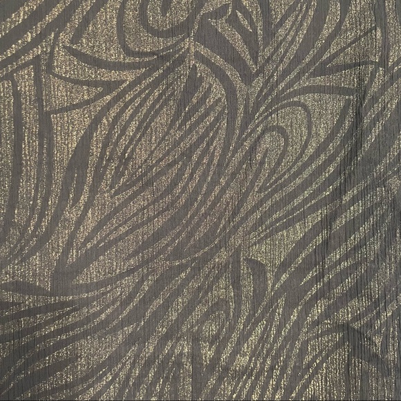 Black & Gold Animal Striped Blouse Large - Picture 3 of 7